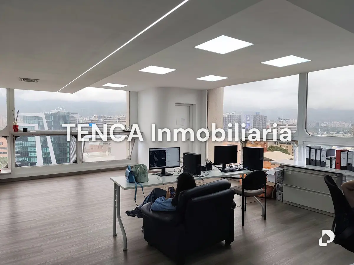 Oficina en Las Mercedes, Caracas – 12