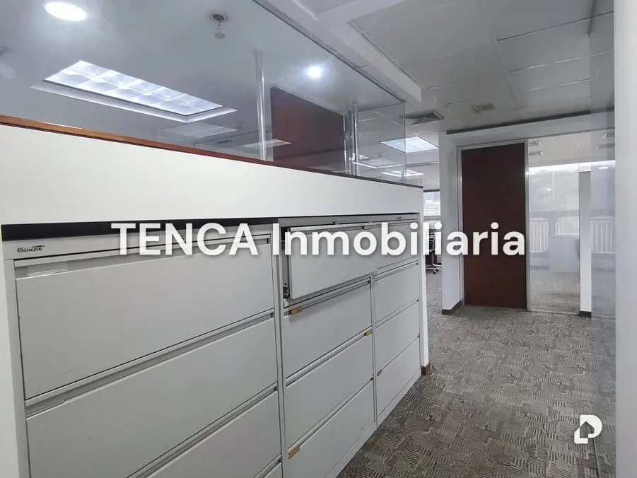 Oficina en Las Mercedes, Caracas – 28