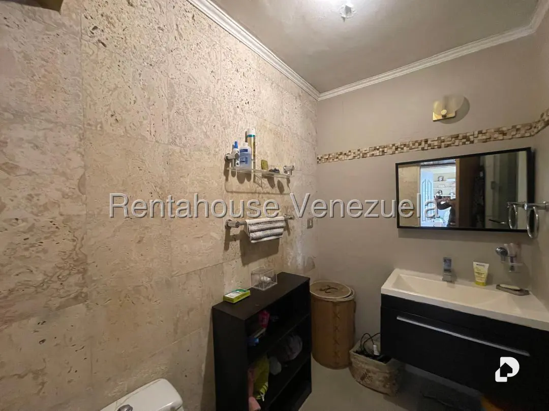 Apartamento en El Cigarral, Caracas – 25