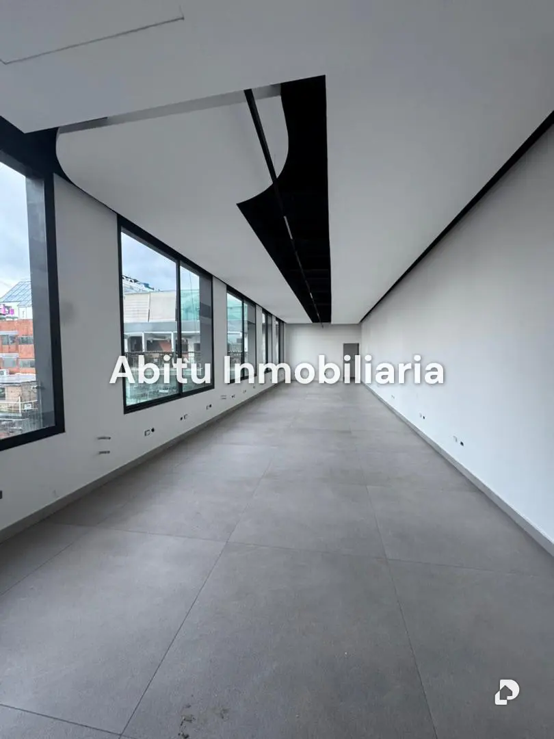 Local comercial en Las Mercedes, Caracas – 13