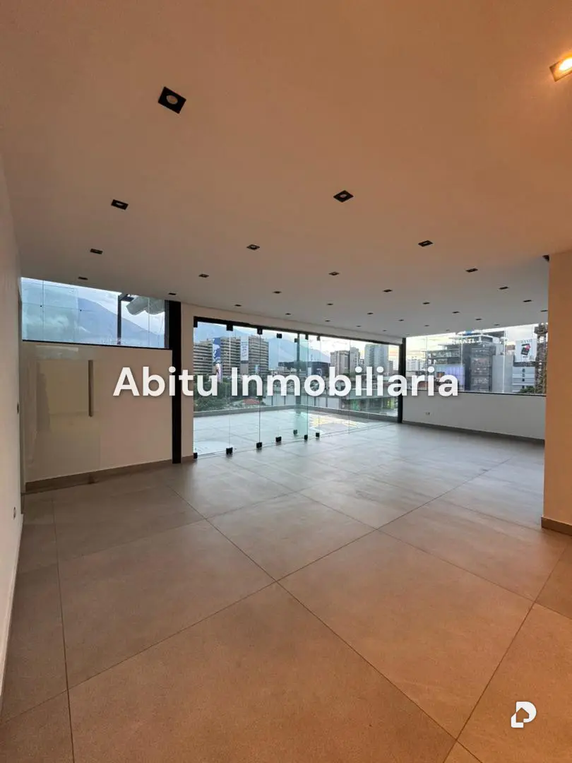 Local comercial en Las Mercedes, Caracas – 7