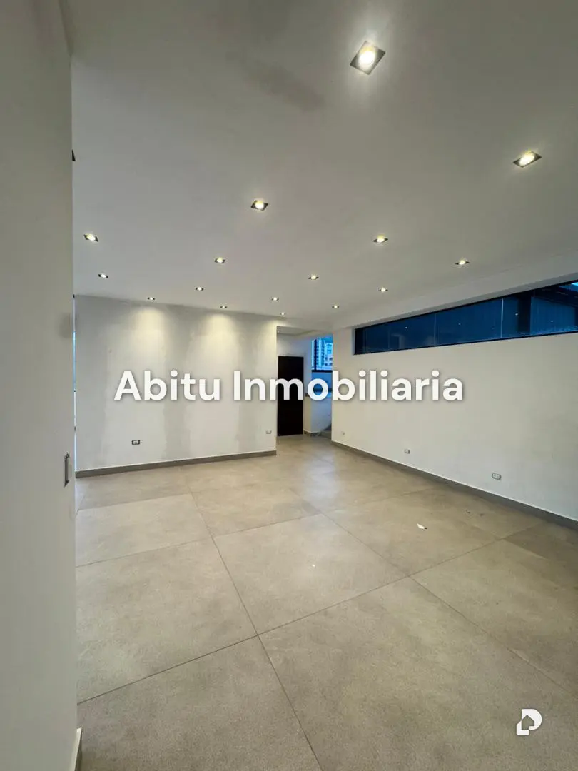 Local comercial en Las Mercedes, Caracas – 3