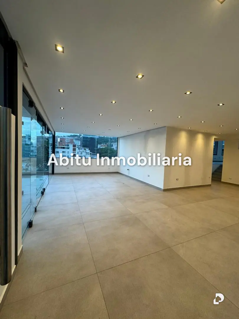 Local comercial en Las Mercedes, Caracas – 4