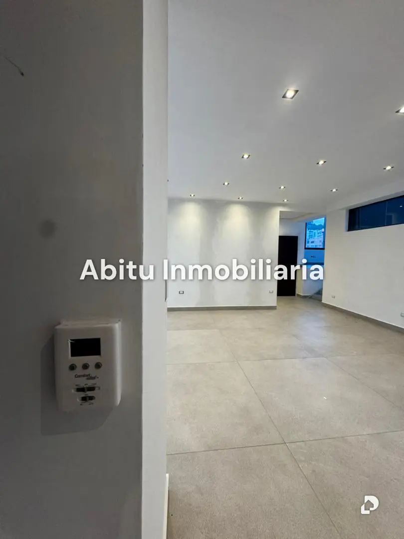Local comercial en Las Mercedes, Caracas – 11
