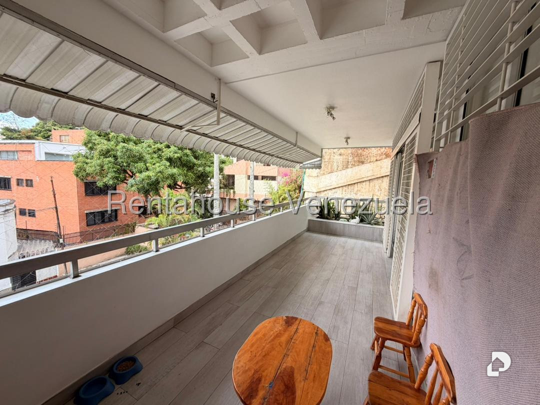 Apartamento en La Florida, Caracas – 11