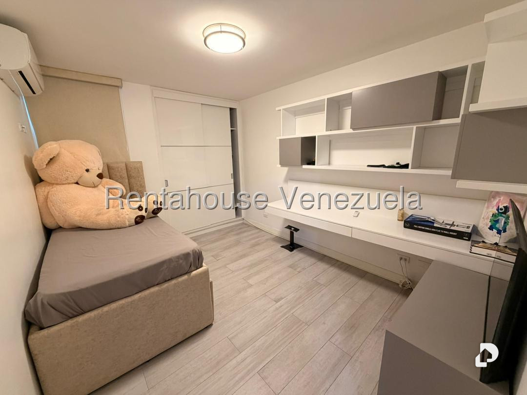 Apartamento en La Florida, Caracas – 22