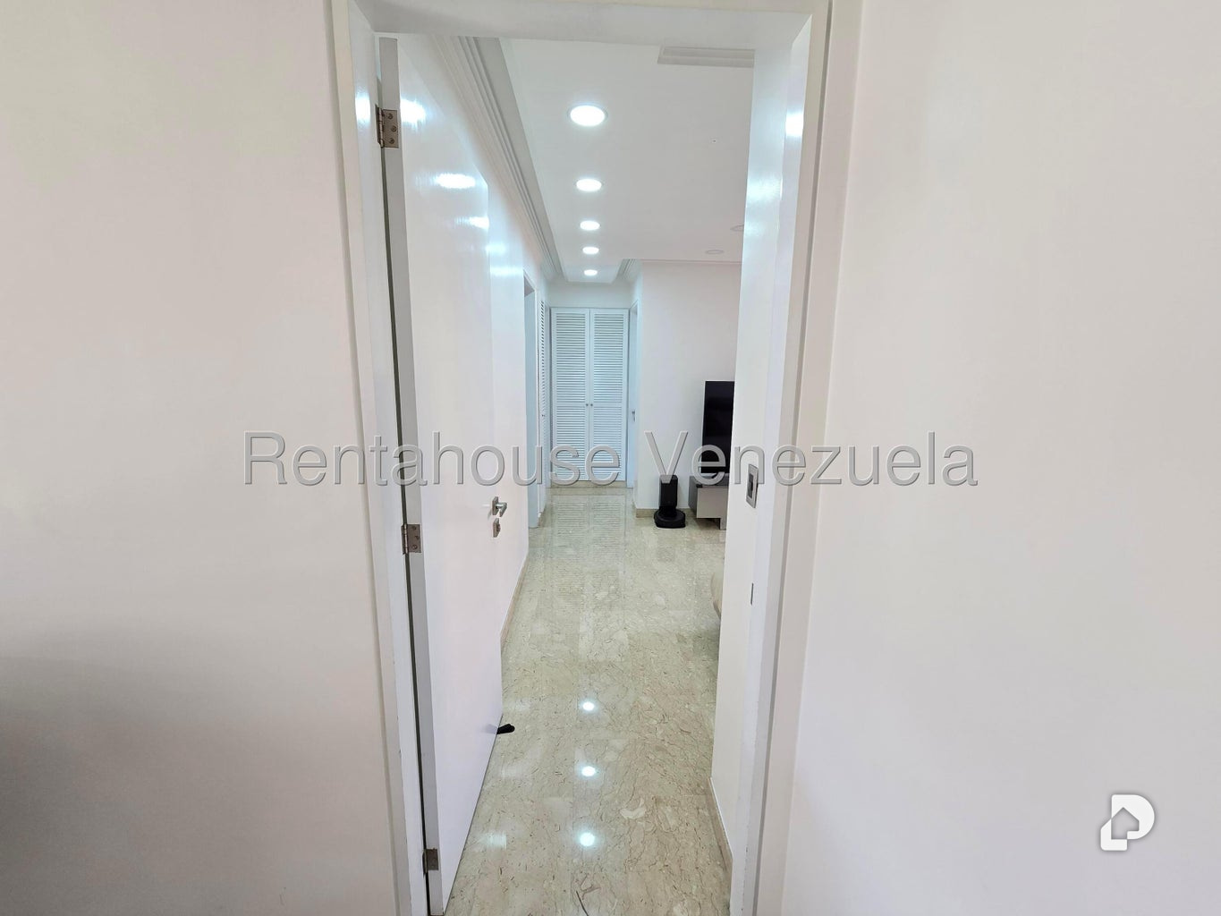 Apartamento en Campo Alegre, Caracas – 13