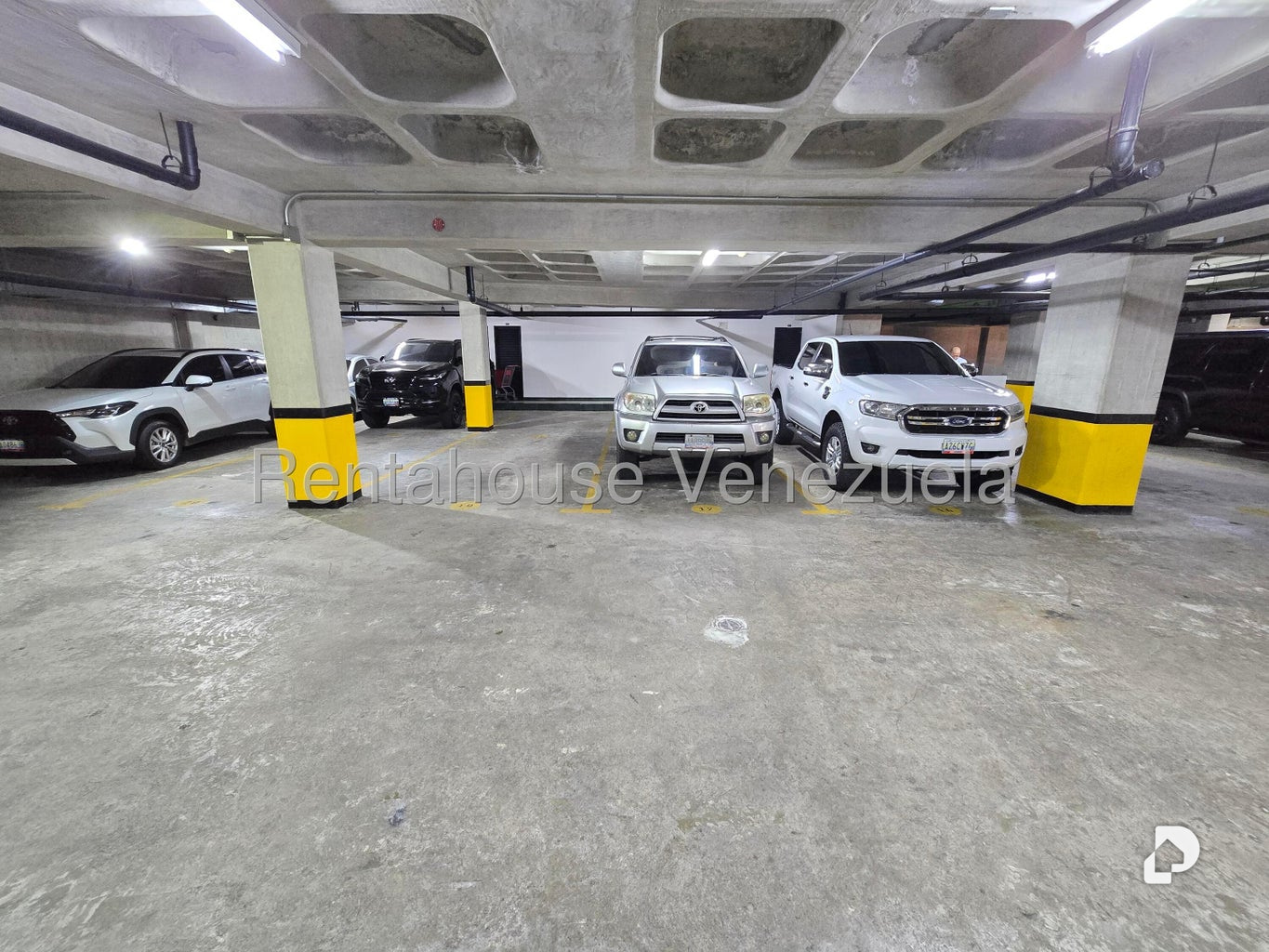 Apartamento en Campo Alegre, Caracas – 27