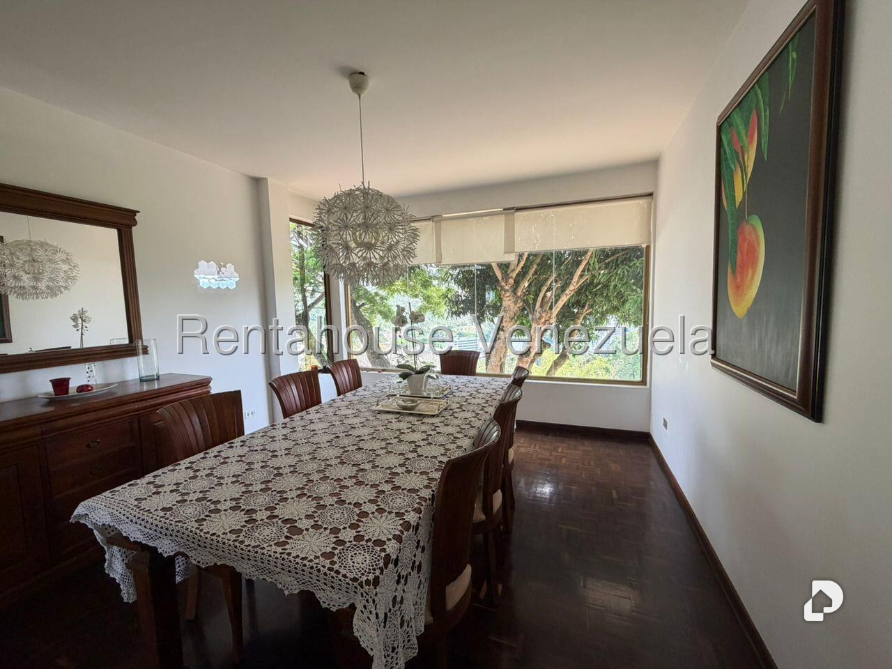 House in Lomas De La Trinidad, Caracas – 26