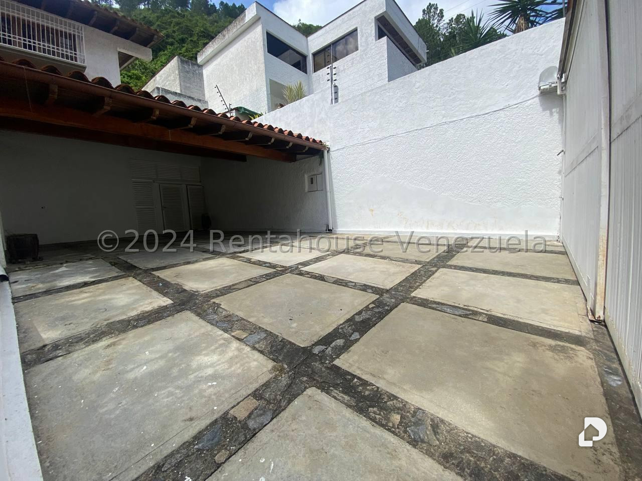 House in Prados del Este, Caracas – 61