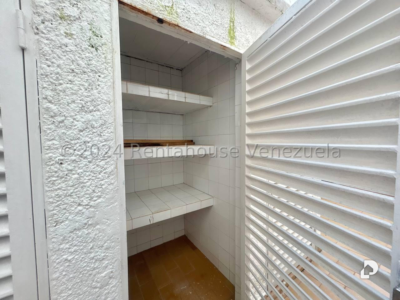 House in Prados del Este, Caracas – 44