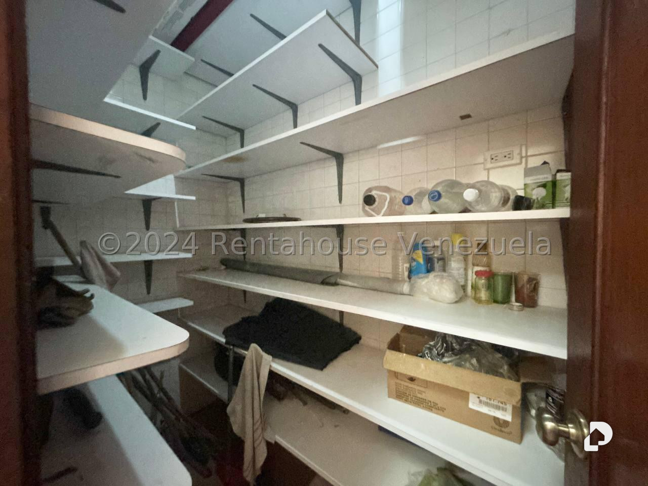 House in Prados del Este, Caracas – 41
