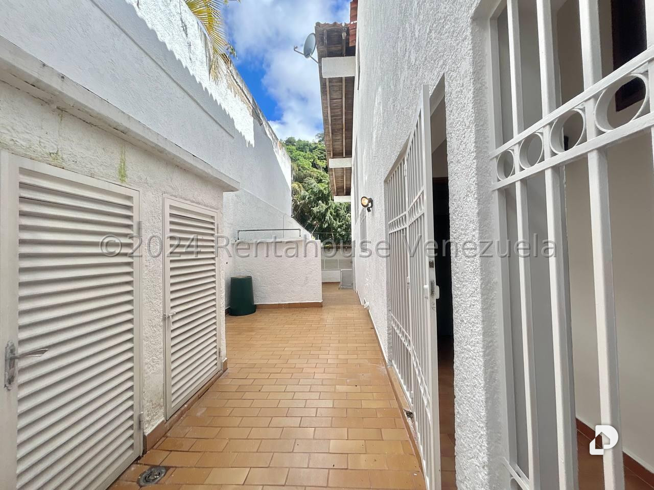 House in Prados del Este, Caracas – 18