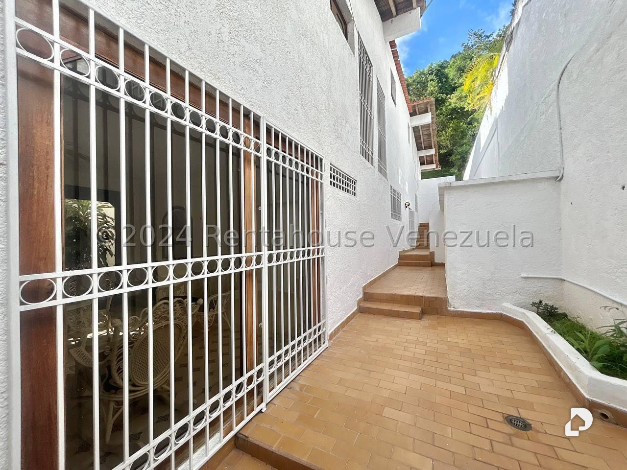 House in Prados del Este, Caracas – 43
