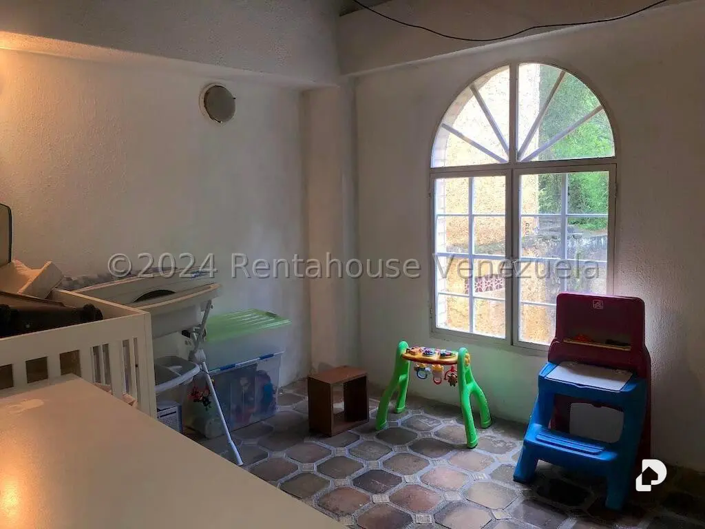 Casa en Oripoto, Caracas – 18