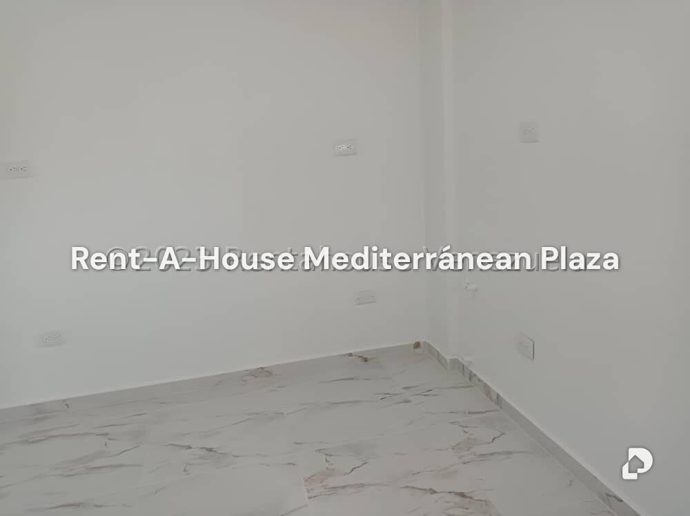 Local comercial en Avenida Bolivar Norte, Valencia – 13