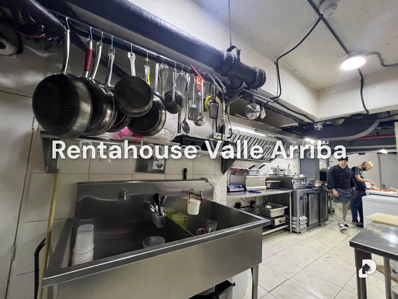 Local comercial en Chuao, Caracas – 5