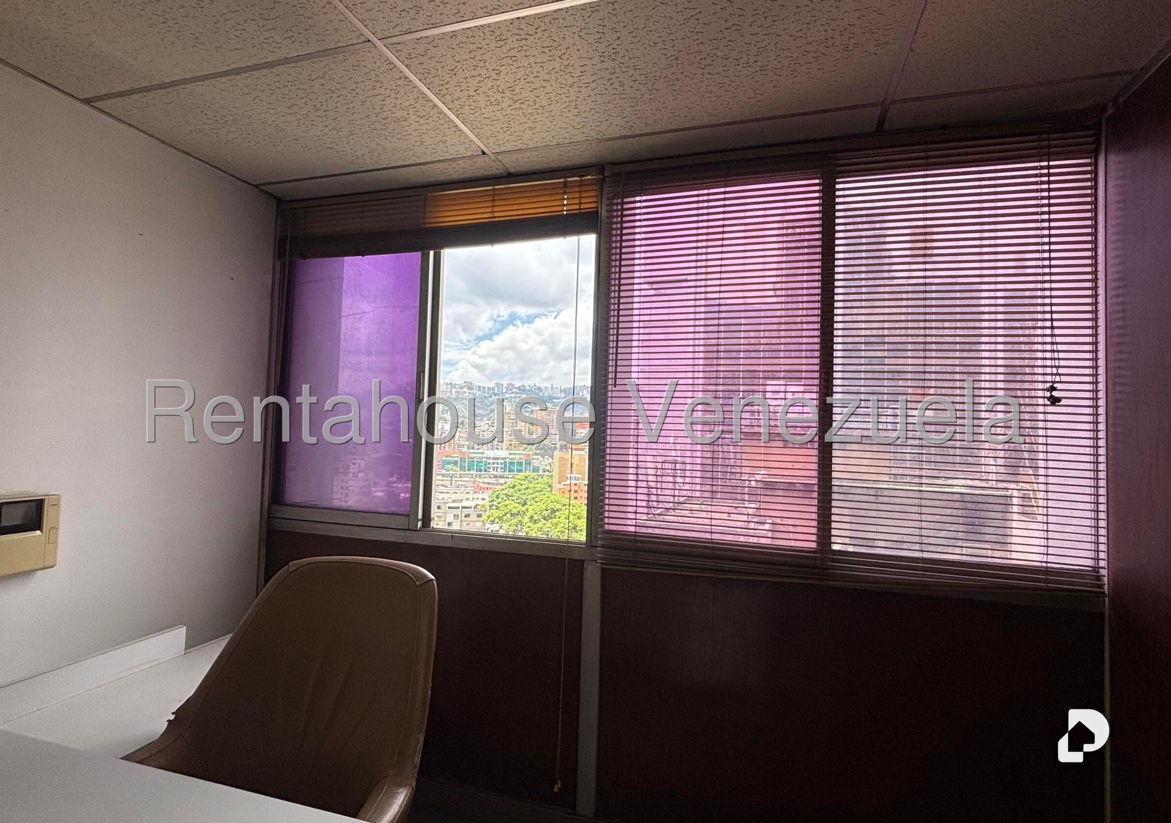Oficina en Sabana Grande, Caracas – 6