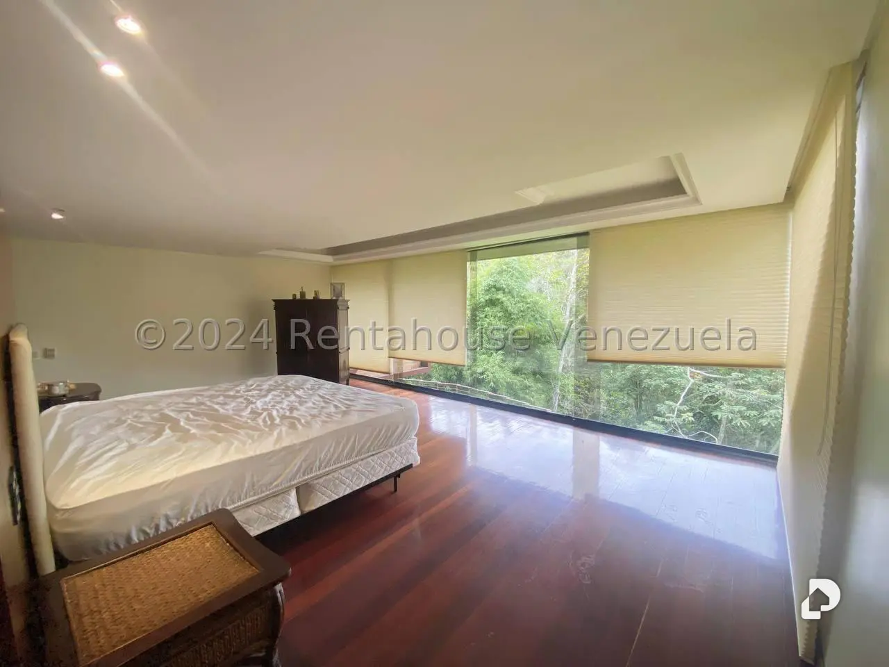 Casa en Oripoto, Caracas – 19