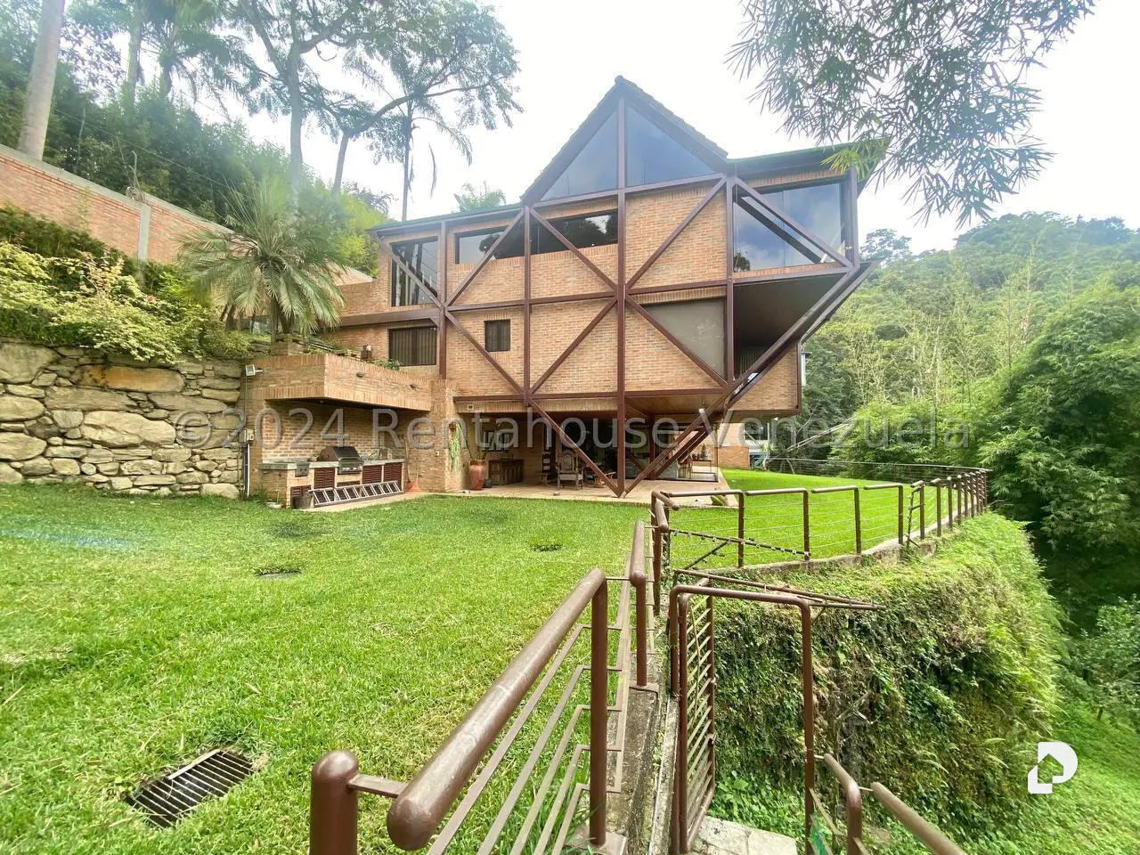 Casa en Oripoto, Caracas – 2