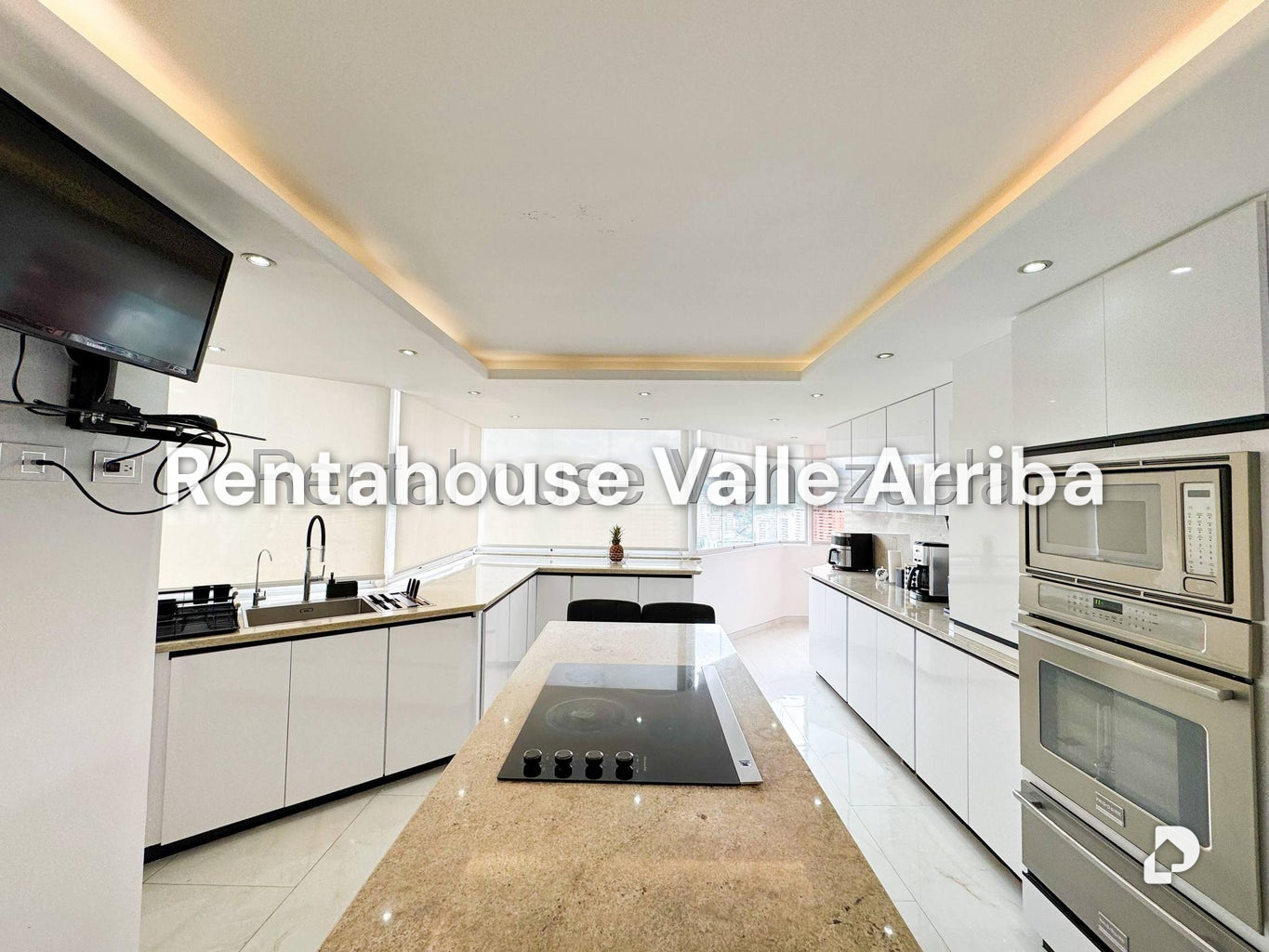 Apartamento en Las Mesetas de Santa Rosa de Lima, Caracas – 28