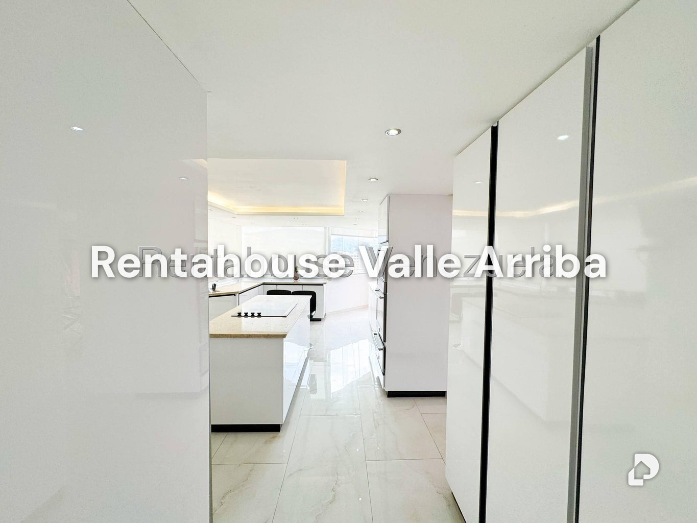 Apartamento en Las Mesetas de Santa Rosa de Lima, Caracas – 26