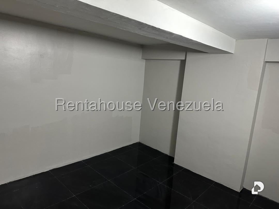 Local comercial en Parroquia Altagracia, Caracas – 11
