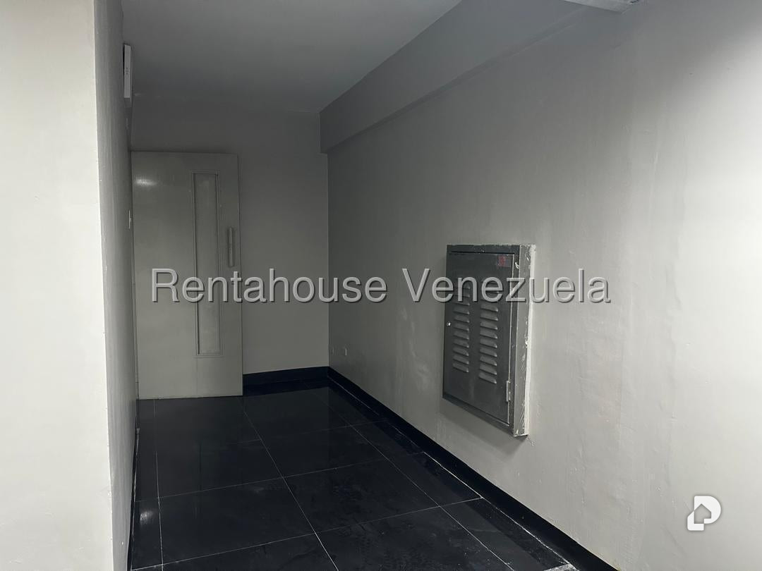 Local comercial en Parroquia Altagracia, Caracas – 9