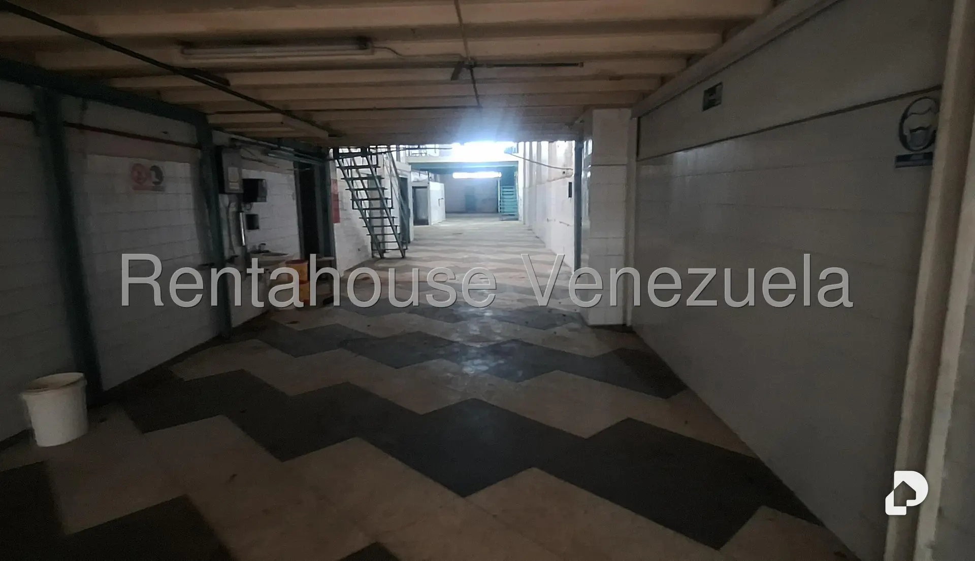 Local comercial en Quinta Crespo, Caracas