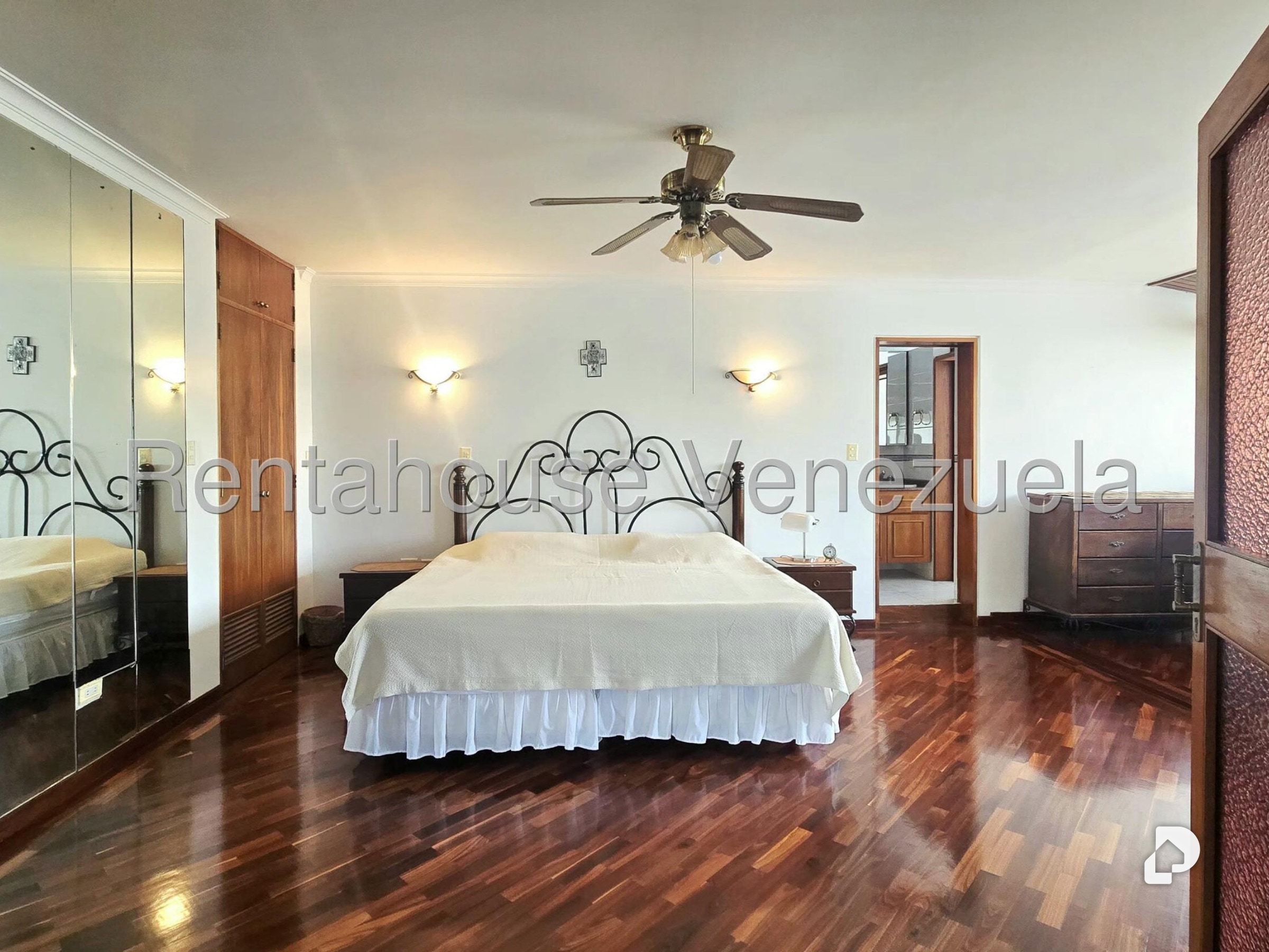 Penthouse en Cumbres de Curumo, Caracas – 4