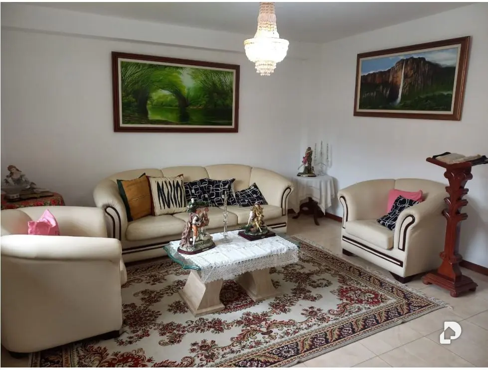 Casa en Parque El Retiro, Altos Mirandinos – 3