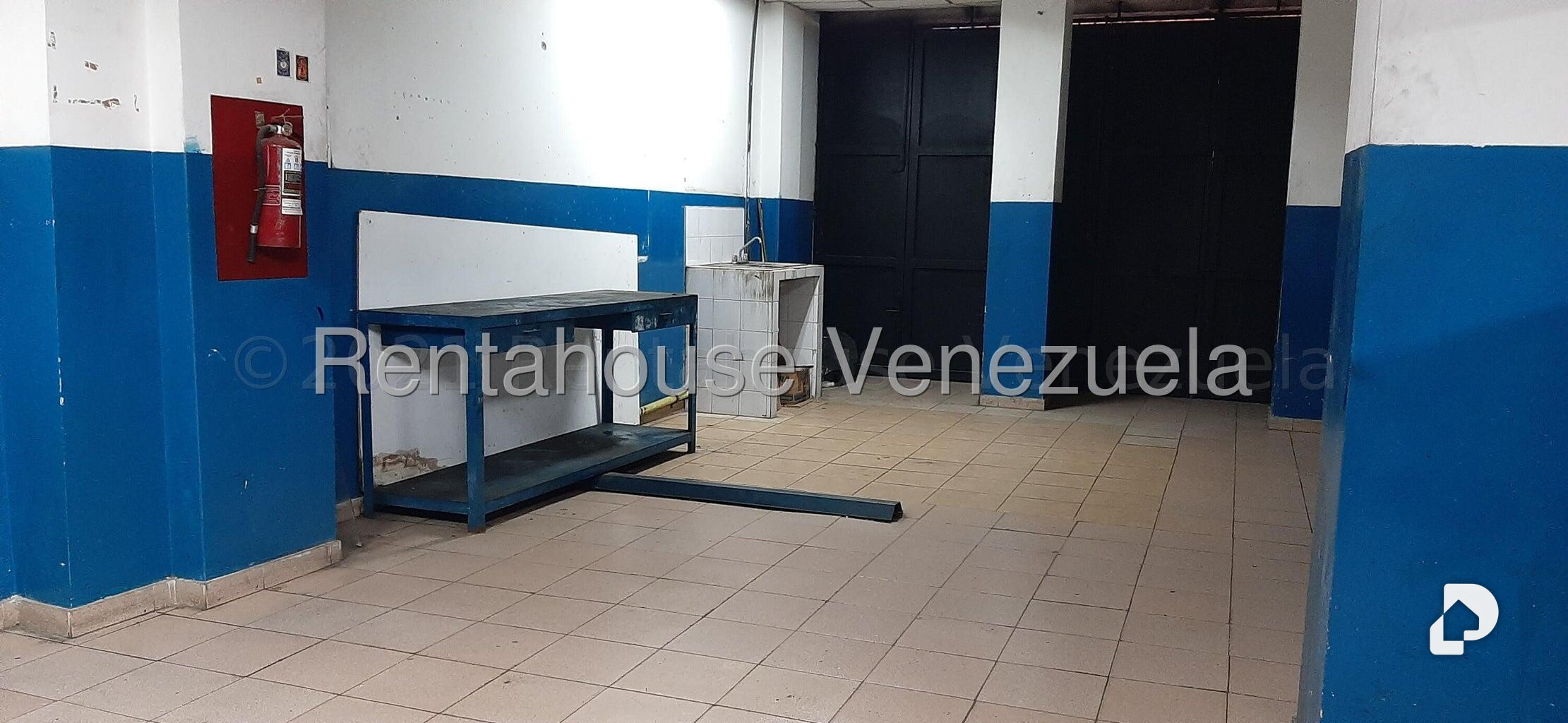 Local comercial en Parroquia La Candelaria, Caracas
