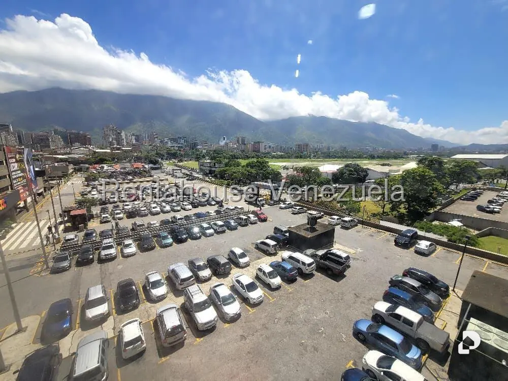 Apartamento en Chuao, Caracas – 19