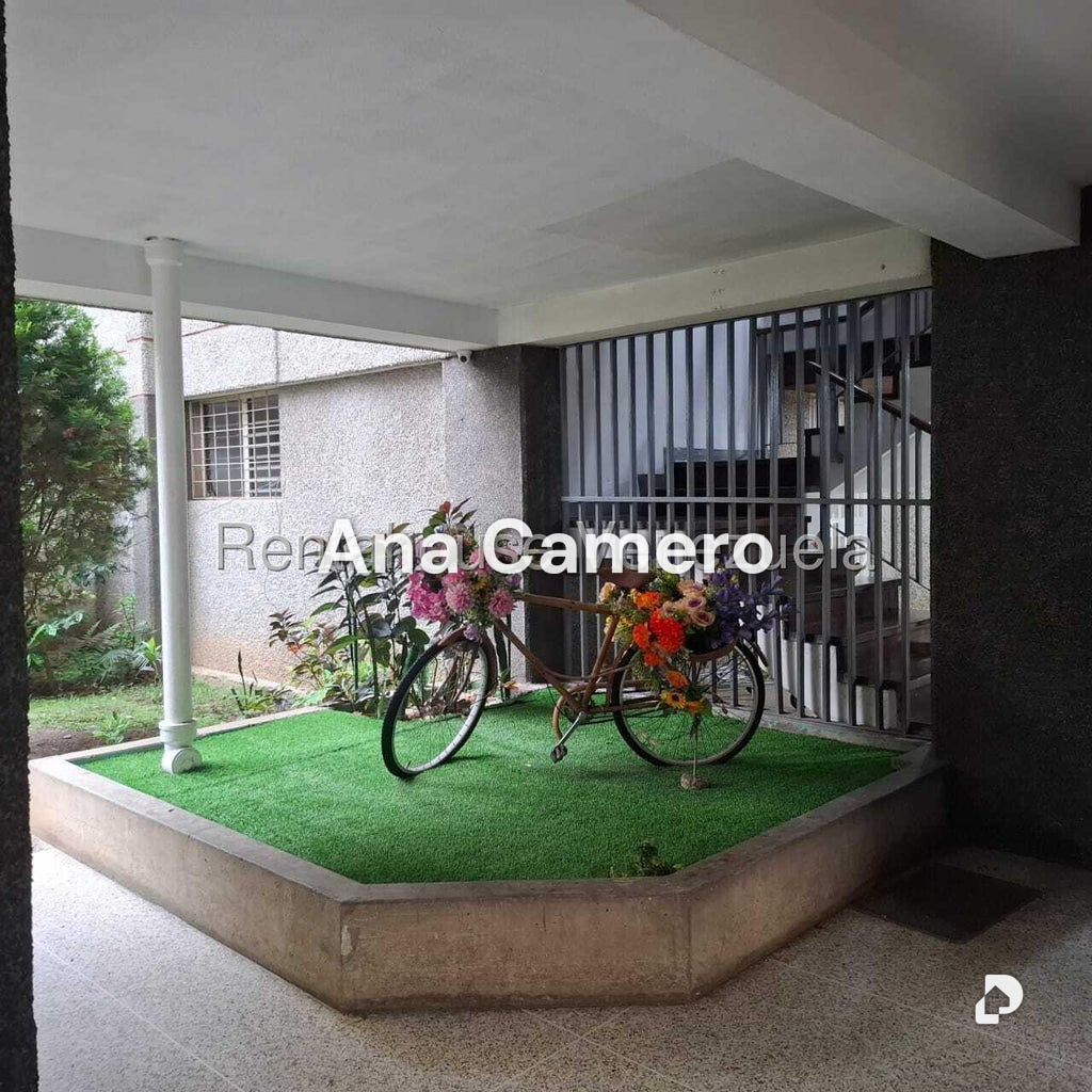 Apartamento en El Cafetal, Caracas – 8
