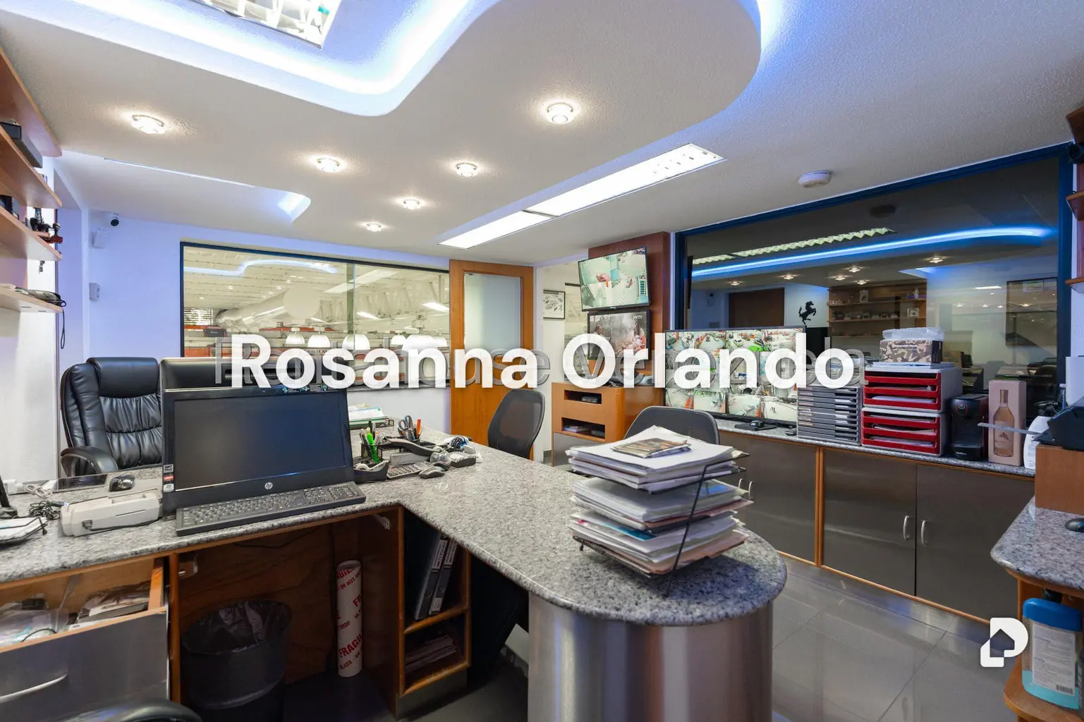 Local comercial en Los Chaguaramos, Caracas – 11