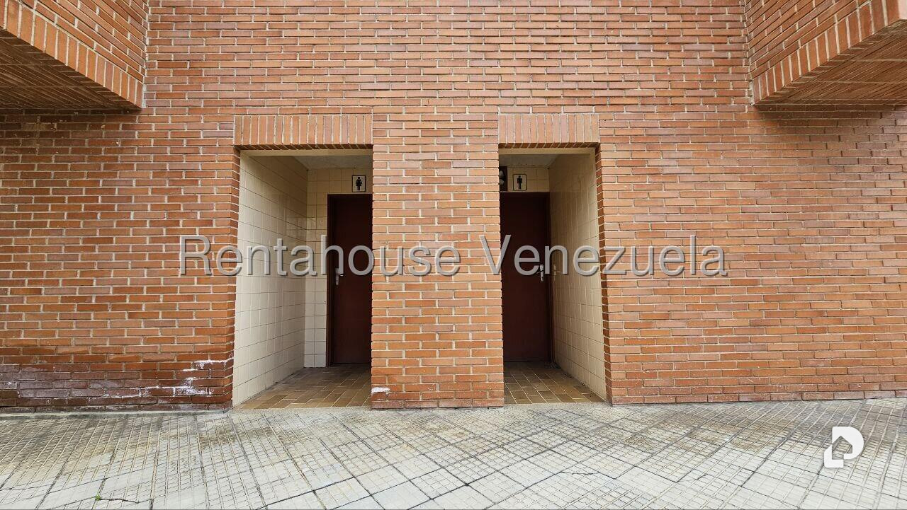 Casa en Los Samanes, Caracas – 16
