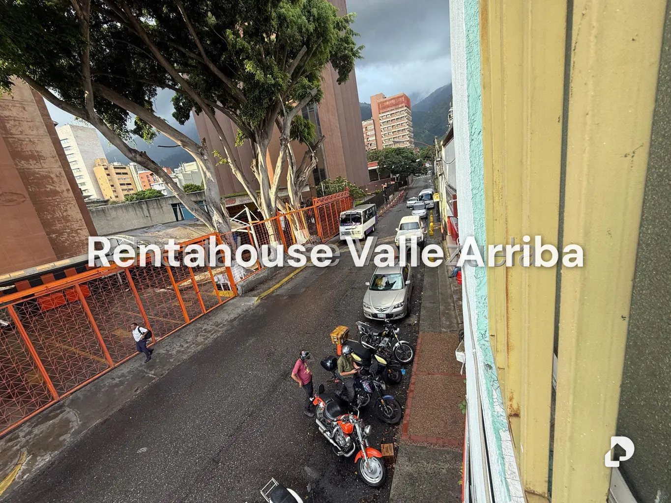 Terreno en Los Dos Caminos, Caracas – 13