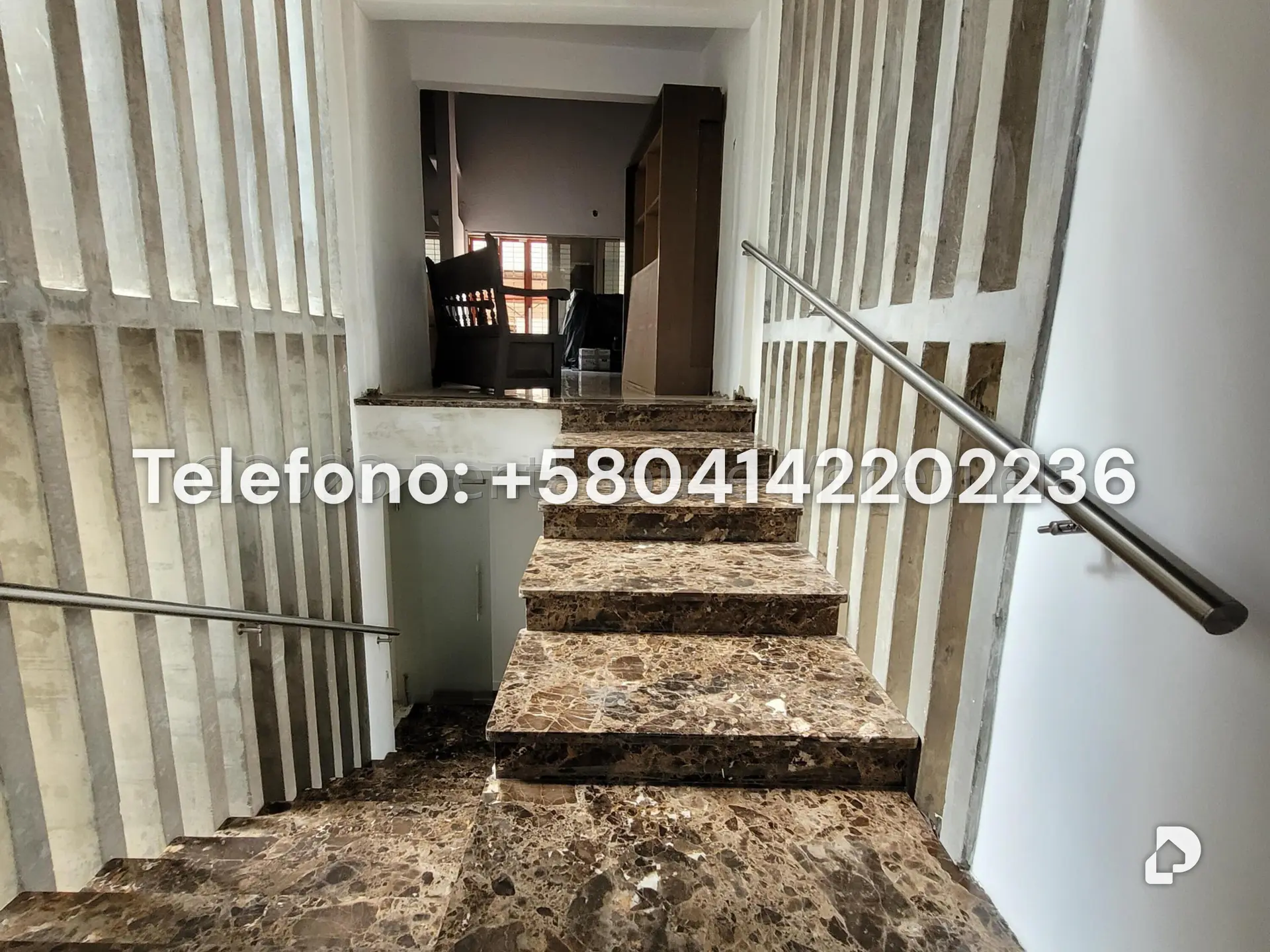 Casa en Cumbres de Curumo, Caracas – 25