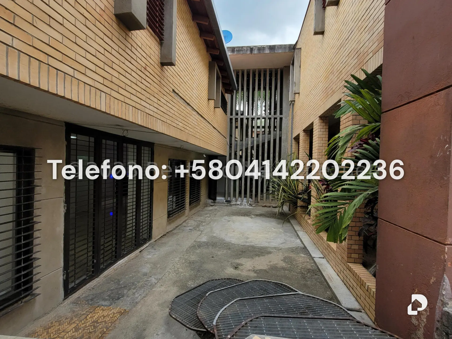 Casa en Cumbres de Curumo, Caracas – 33