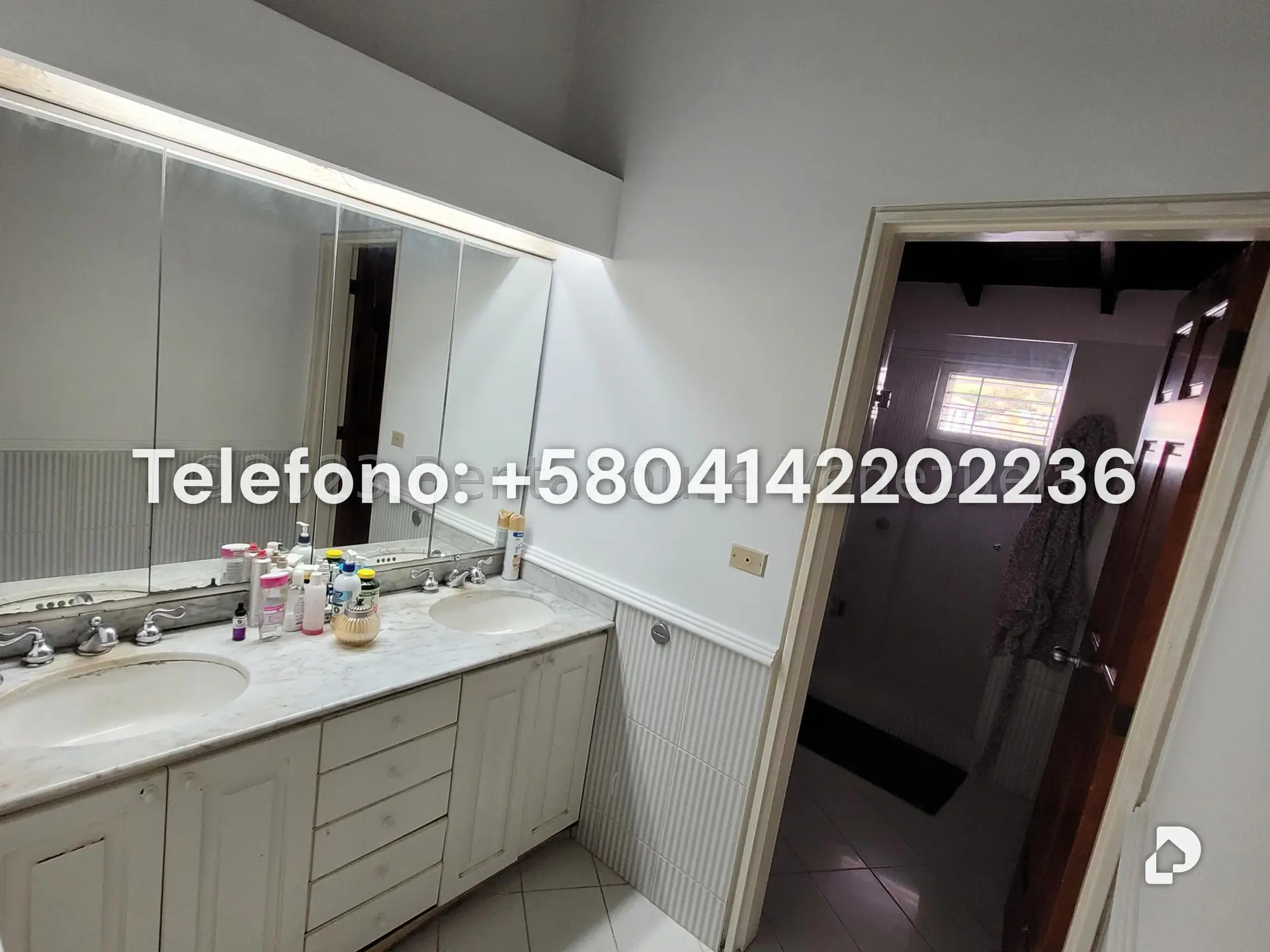 Casa en Cumbres de Curumo, Caracas – 24