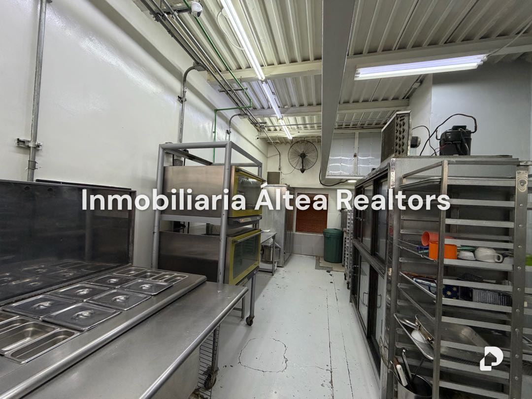 Local comercial en La Boyera, Caracas – 13