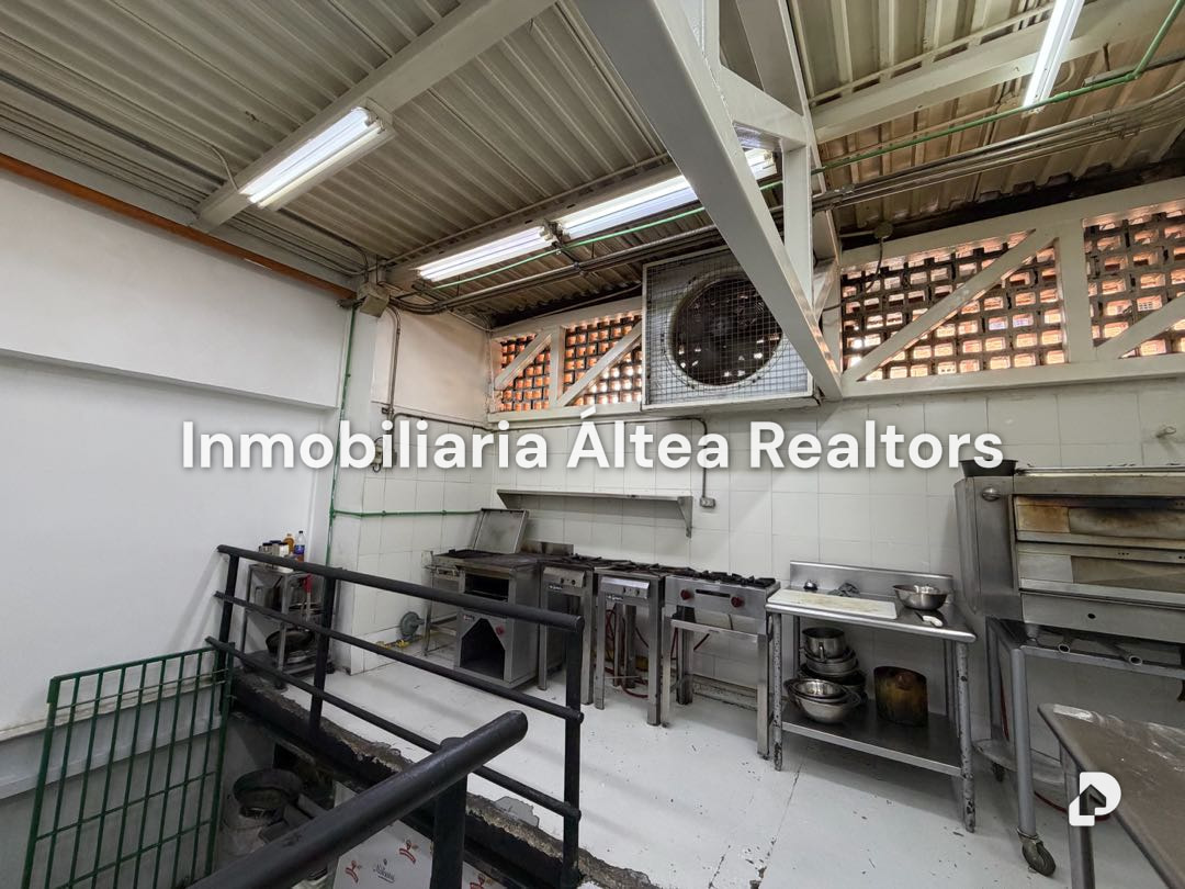 Local comercial en La Boyera, Caracas – 12