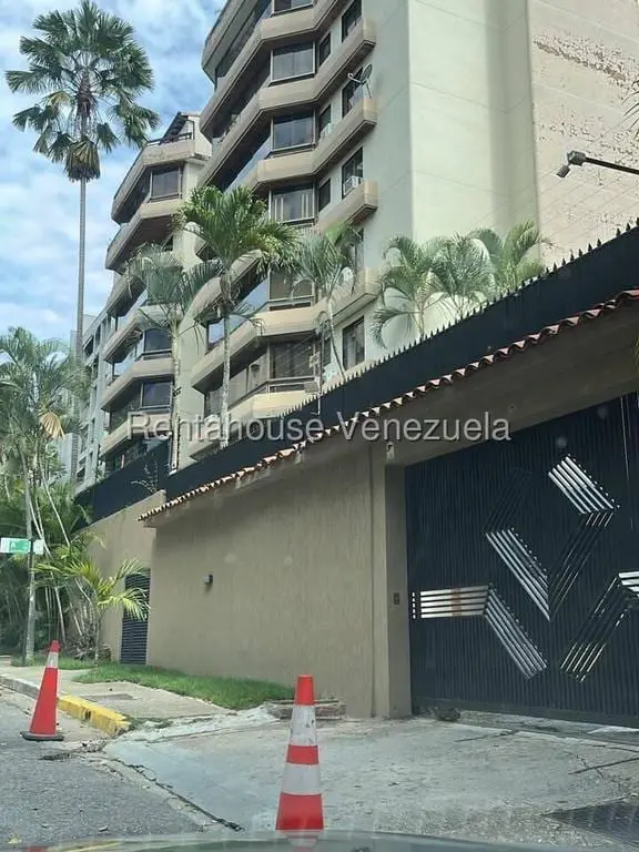 Apartamento en Valle Arriba, Caracas - 1