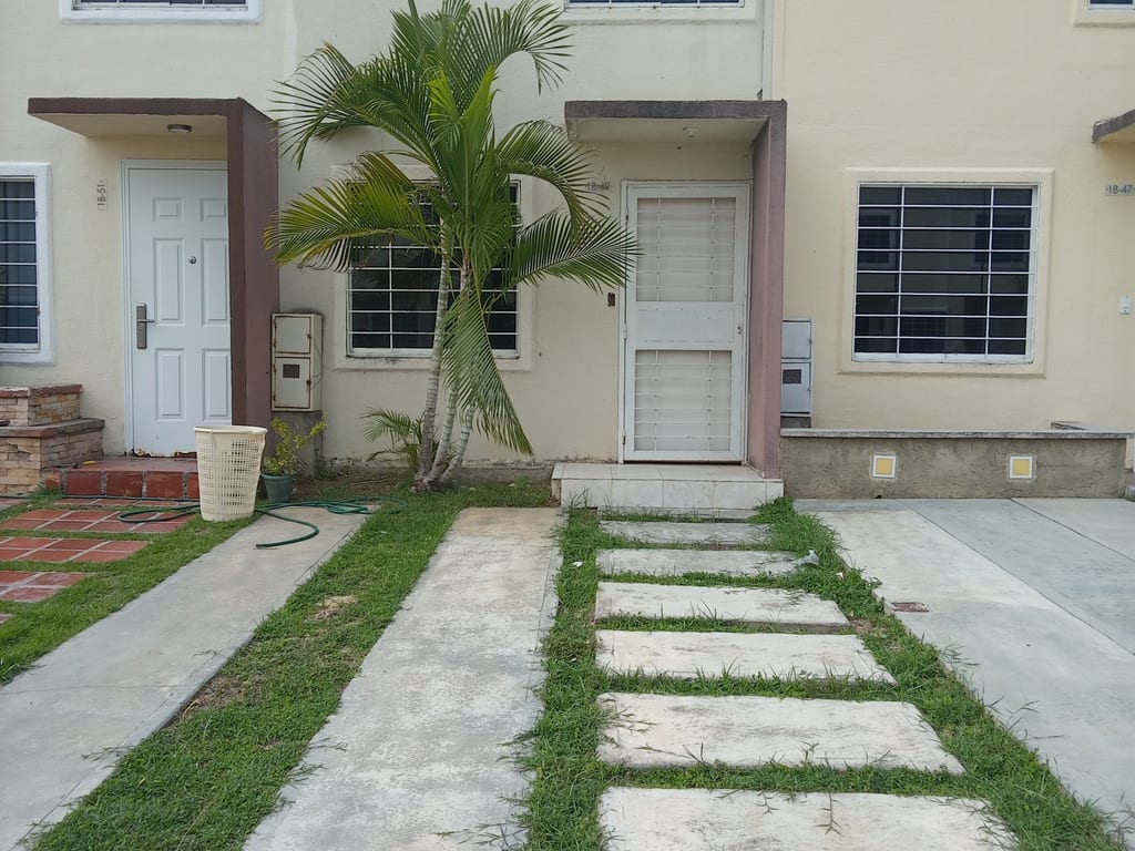 Townhouse in Yaritagua - 1