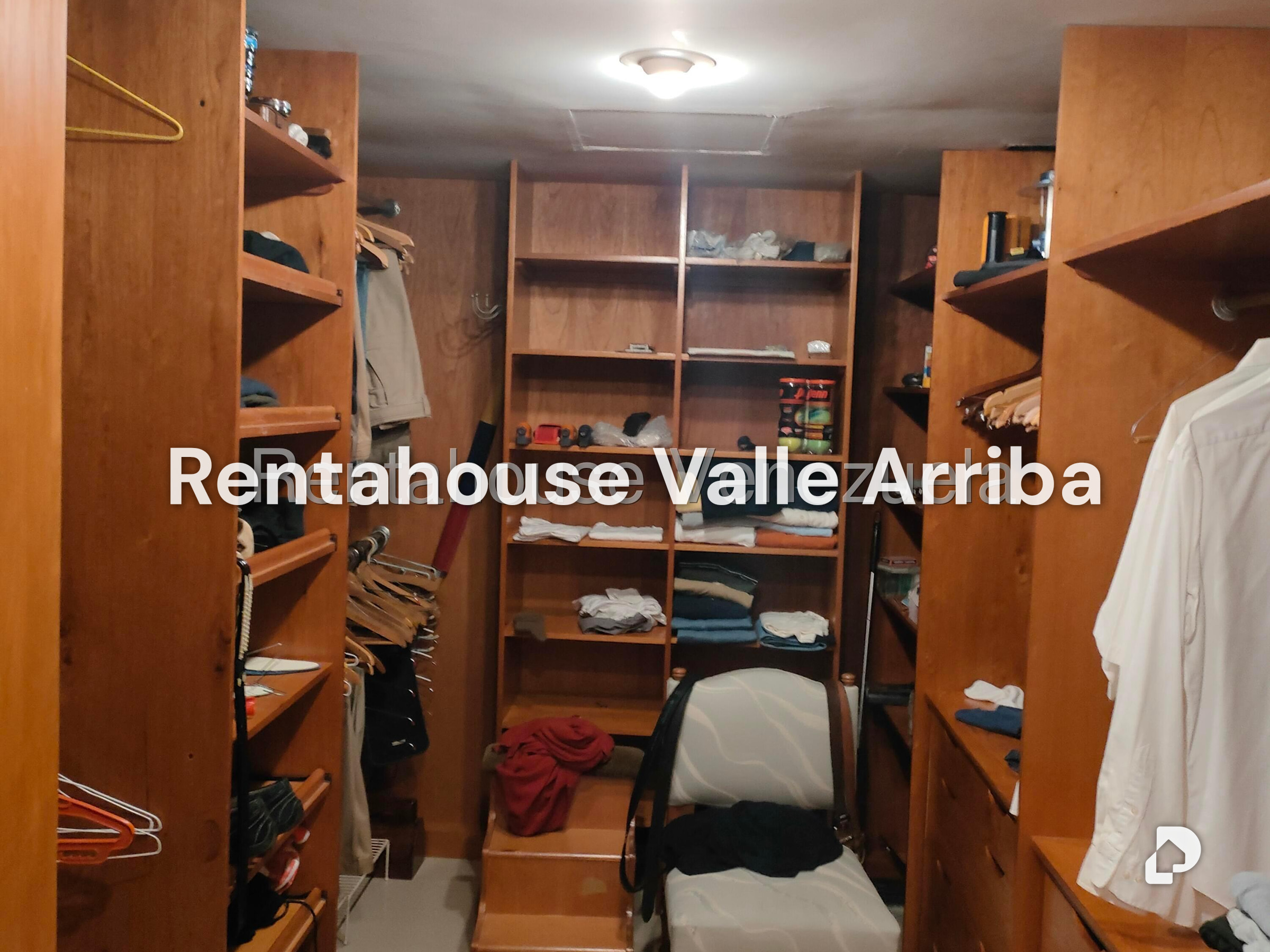 House in La Boyera, Caracas – 11