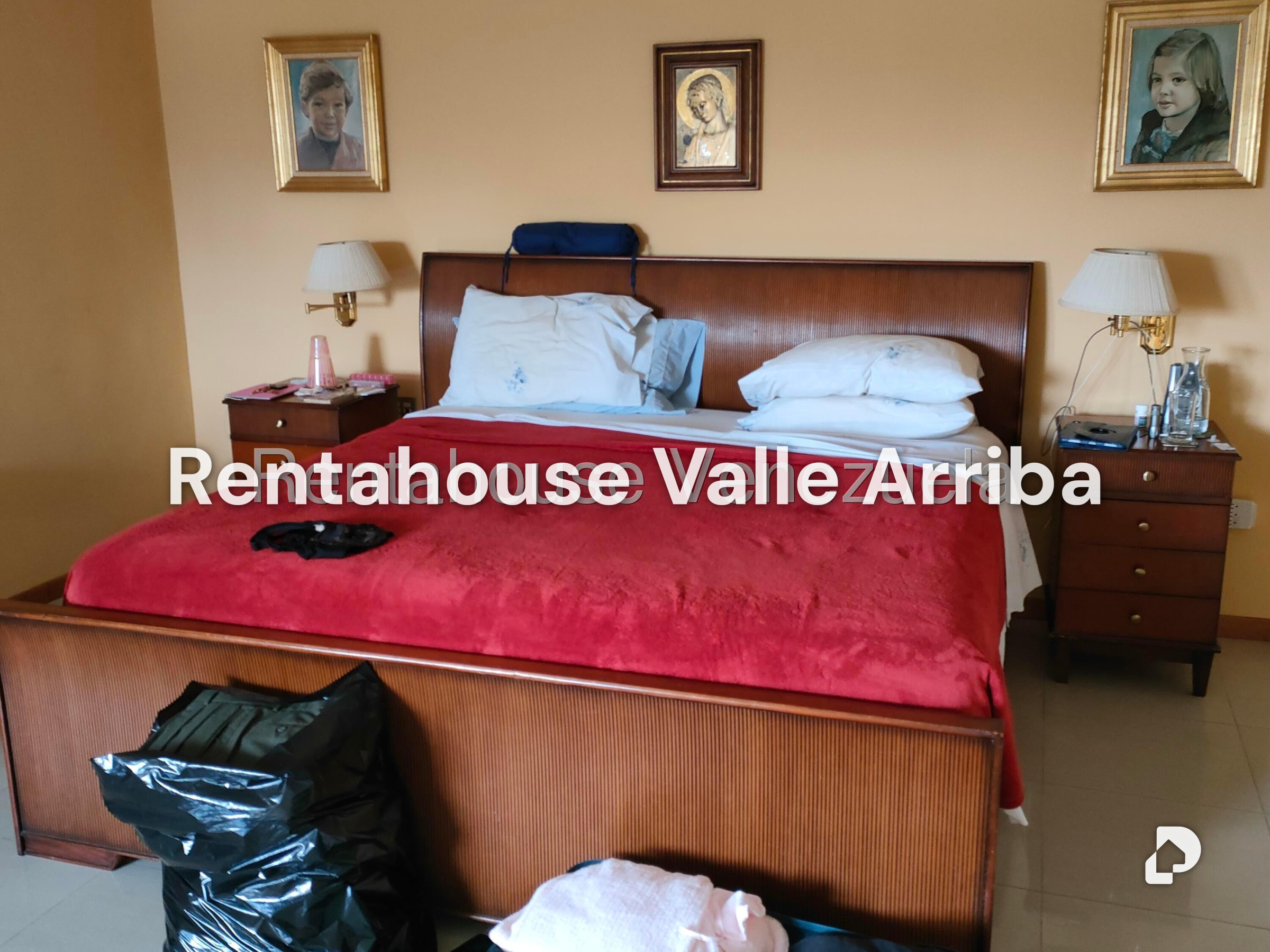 House in La Boyera, Caracas – 13