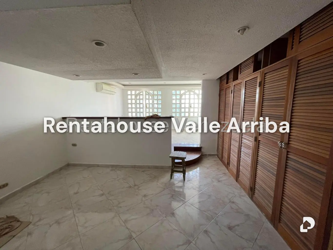 Casa en Los Naranjos (del Cafetal), Caracas – 25