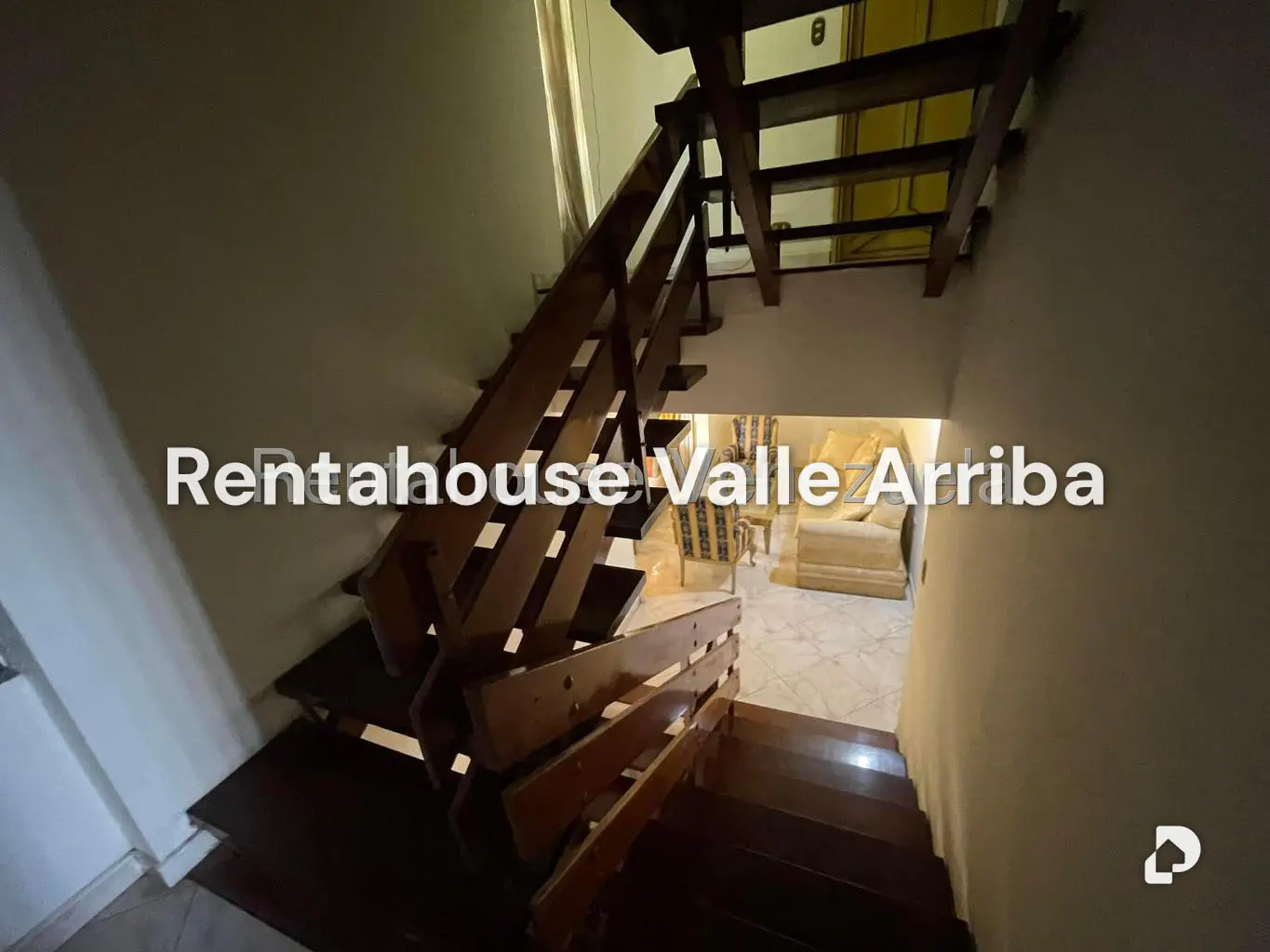 Casa en Los Naranjos (del Cafetal), Caracas – 28