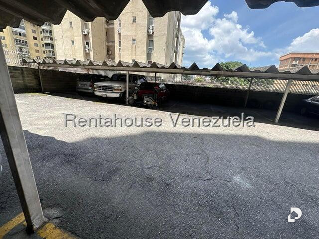 Apartamento en El Paraíso, Caracas – 23