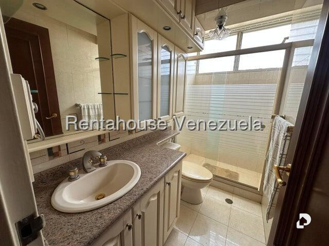 Apartamento en El Paraíso, Caracas – 18